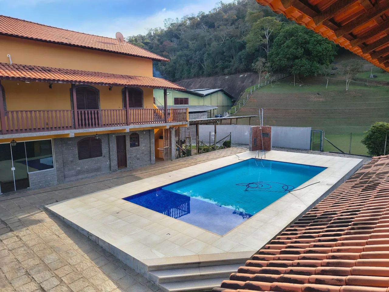 Posse - Sítio com 2 casas com 4 quartos, piscina etc. Oportunidade! - Foto 4