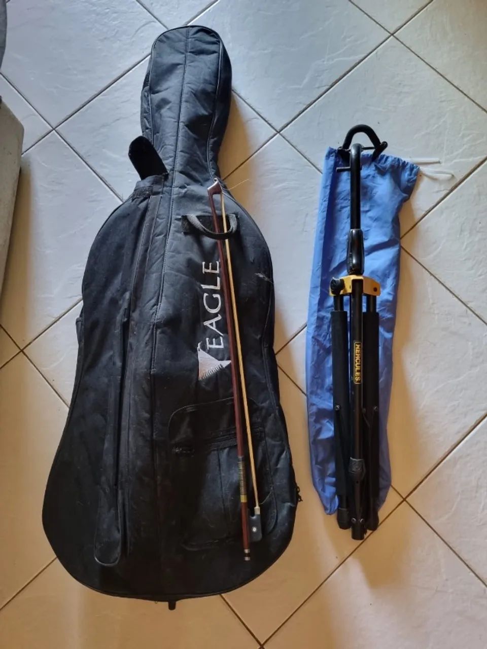 Violoncelo Eagle 4/4 completo+suporte+partituras - Foto 2