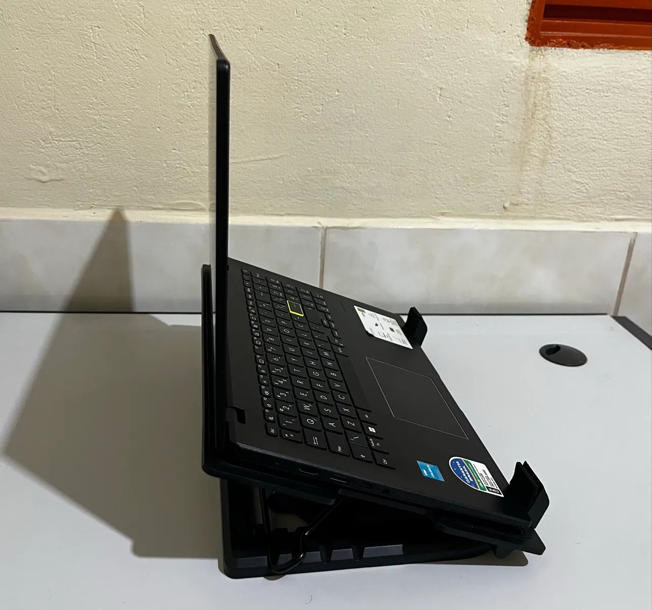 Notebook ASUS MUITO NOVO! - Foto 5