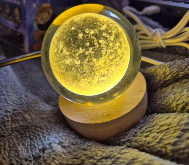 Mini luminária lua em led nova - Foto 3