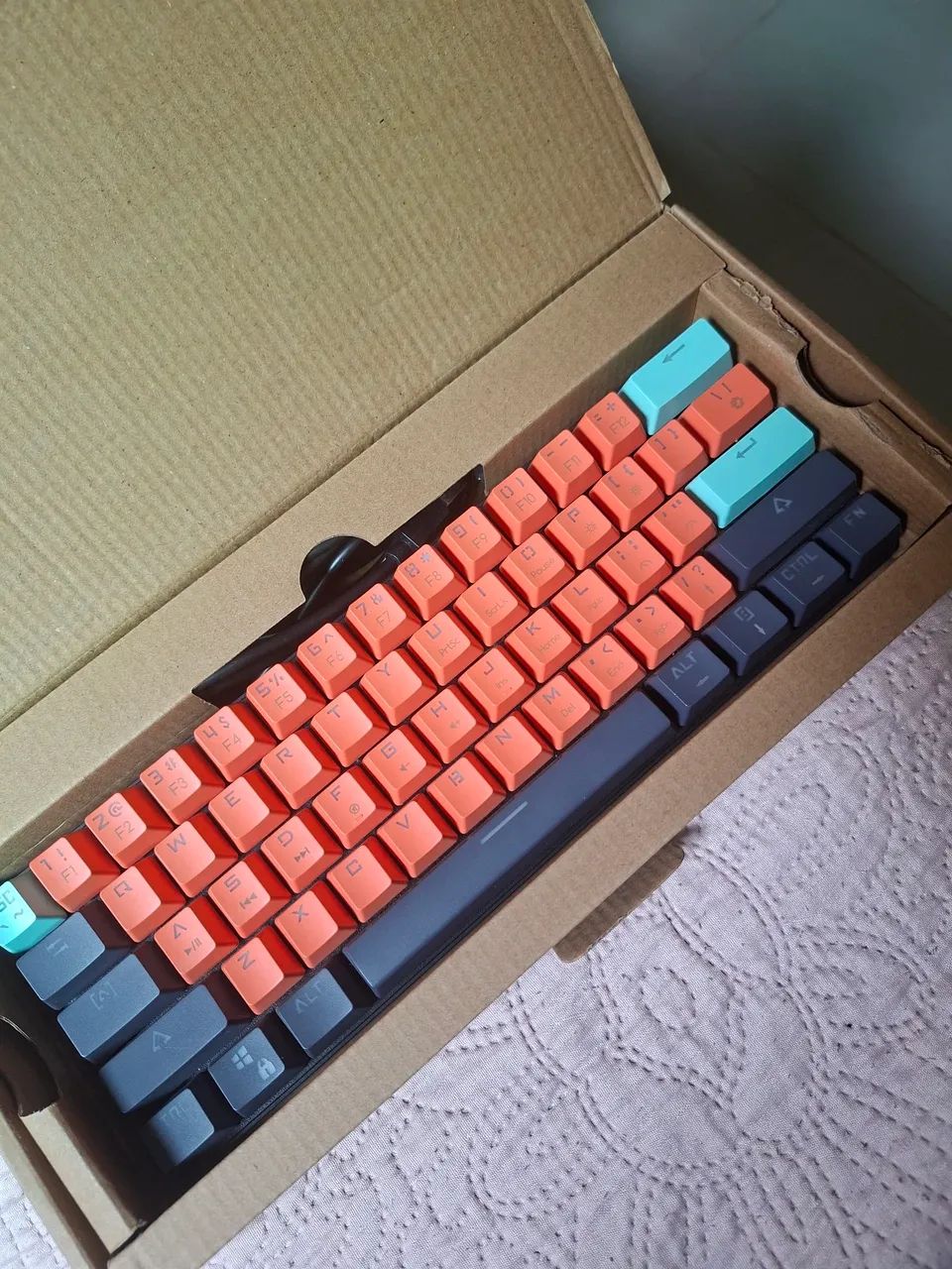 Teclado Gamer Mk61B  - Foto 2