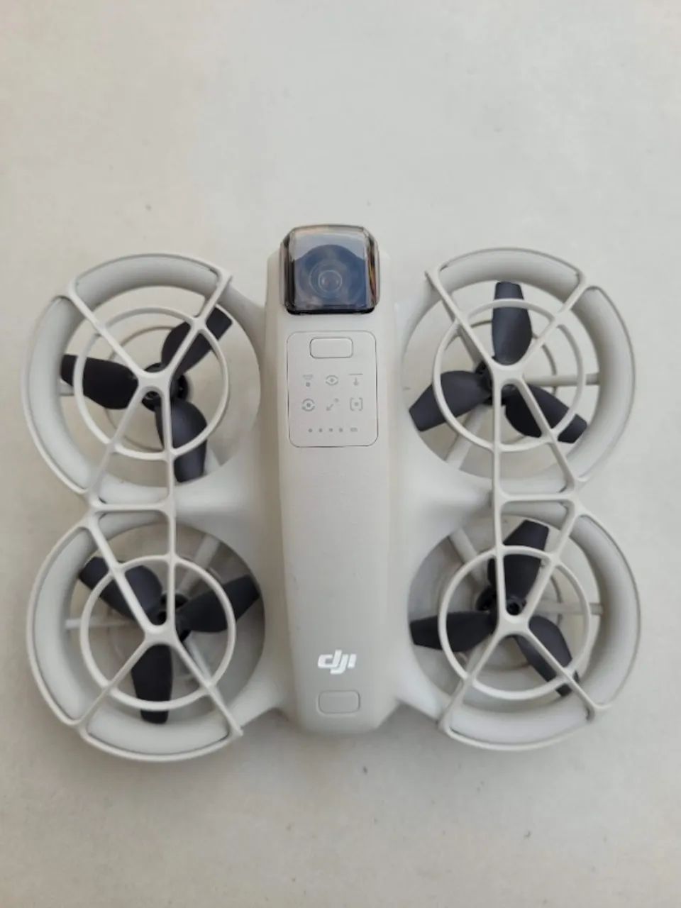 DJI Neo Fly More Combo Completo - 3 Baterias e Controle - Foto 2