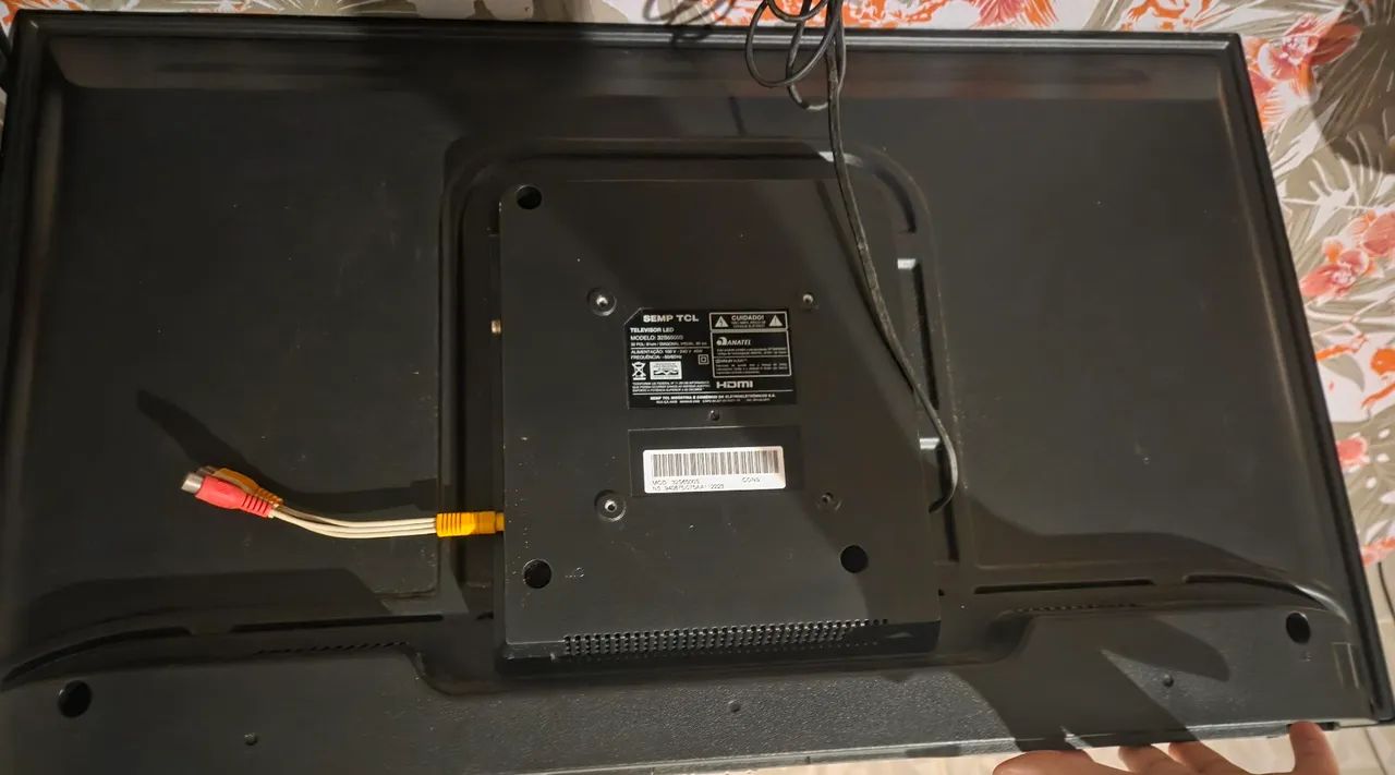 Smart TV 32 polegadas marca TCL , ótimas condições  - Foto 2