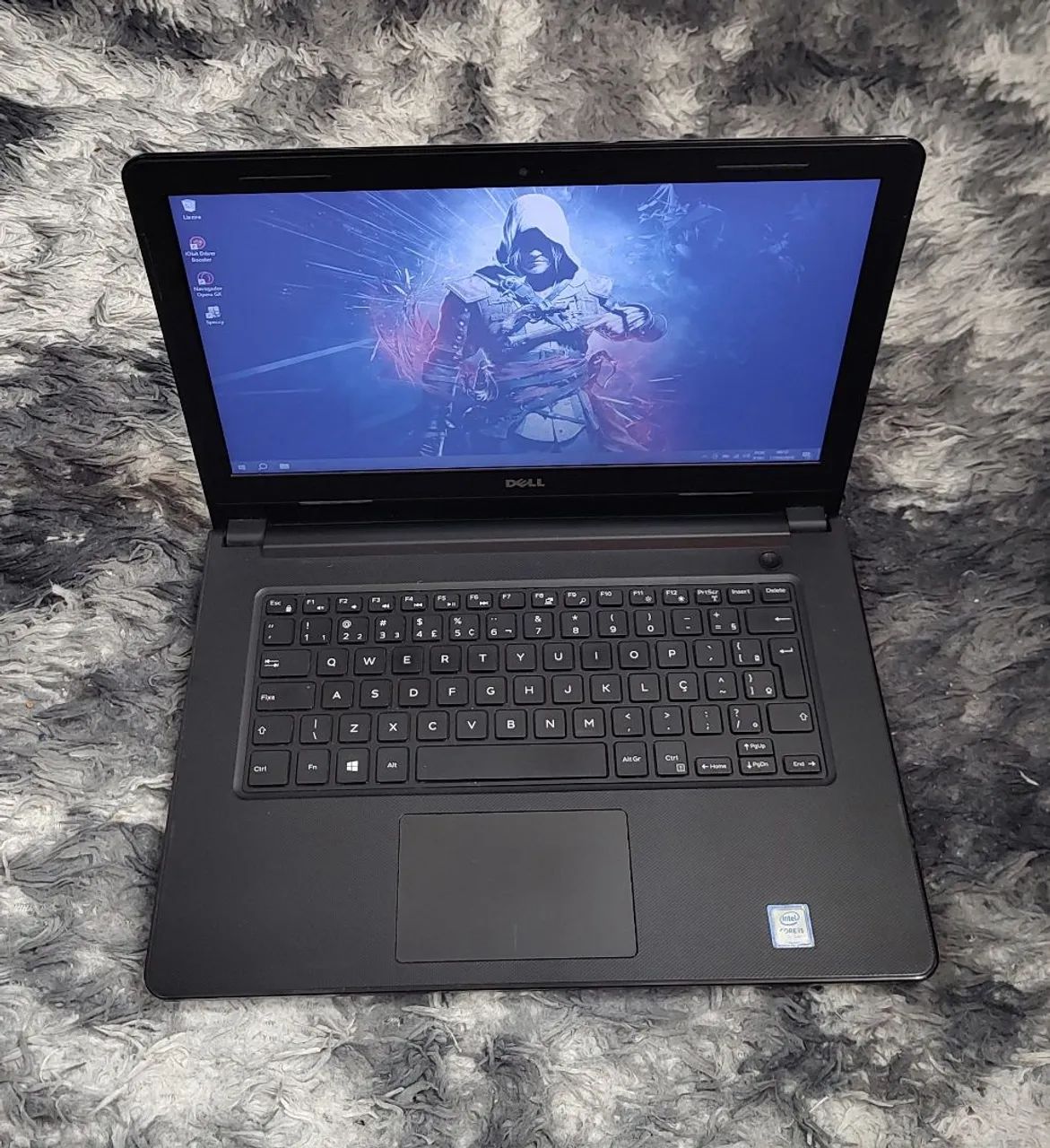 DELL NOTEBOOK WITH CORE I5 PROCESSOR - 256GB SSD AND 8GB DDR4 MEMORY - IN EXCELLENT CONDITION
