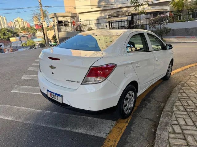 Chevrolet Prisma Sed. LT 1.0 8V Flexpower 4P 2015 - Foto 4
