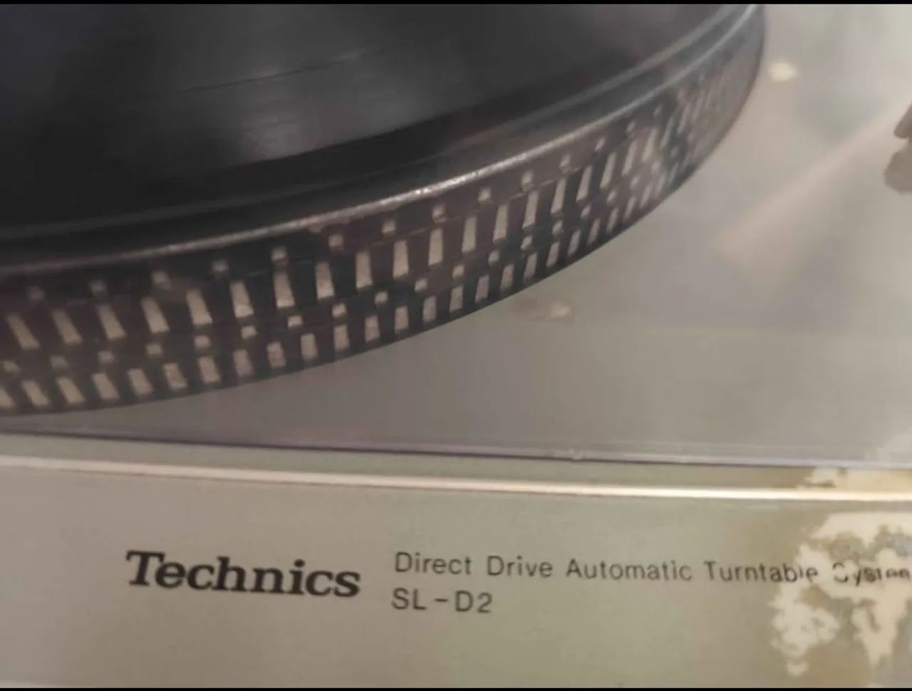 Toca Discos TECHNICS SL-D2 - Foto 4
