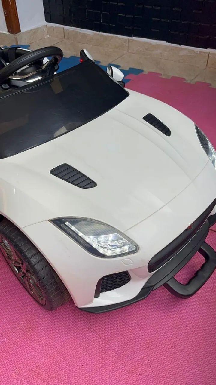 Carro elétrico infantil 