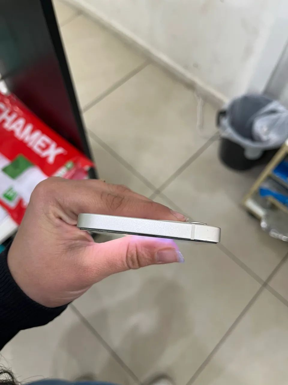 iPhone 12 branco 64gb  - Foto 2