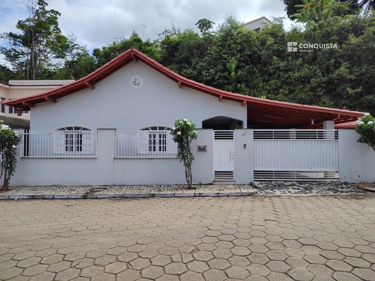 Casa 4 quartos 208,00m² à venda