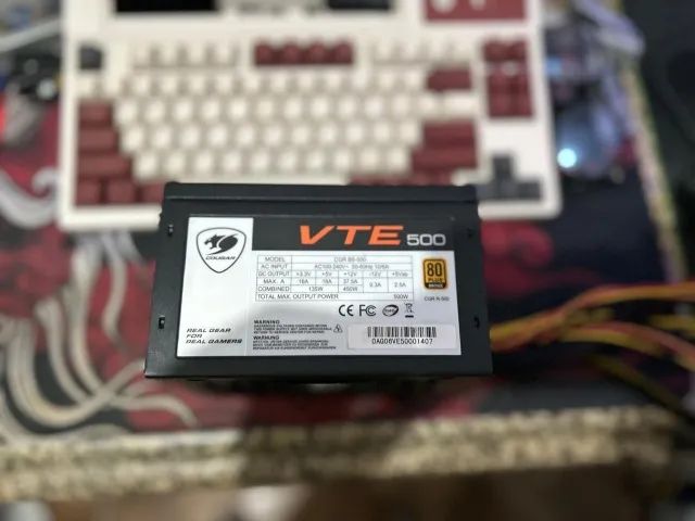 Fonte Cougar 500W 80 Plus-Praticamente nova