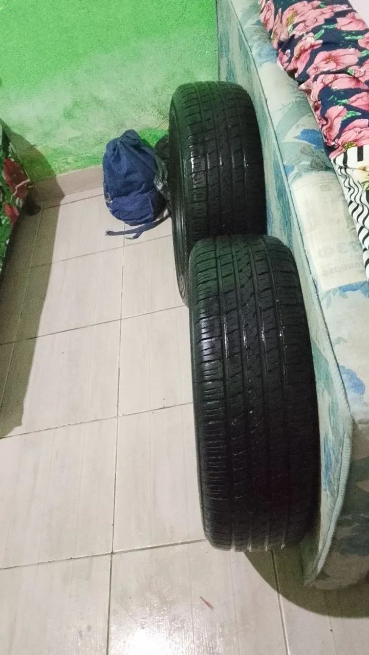 Dois pneus por 400 reas - Foto 2
