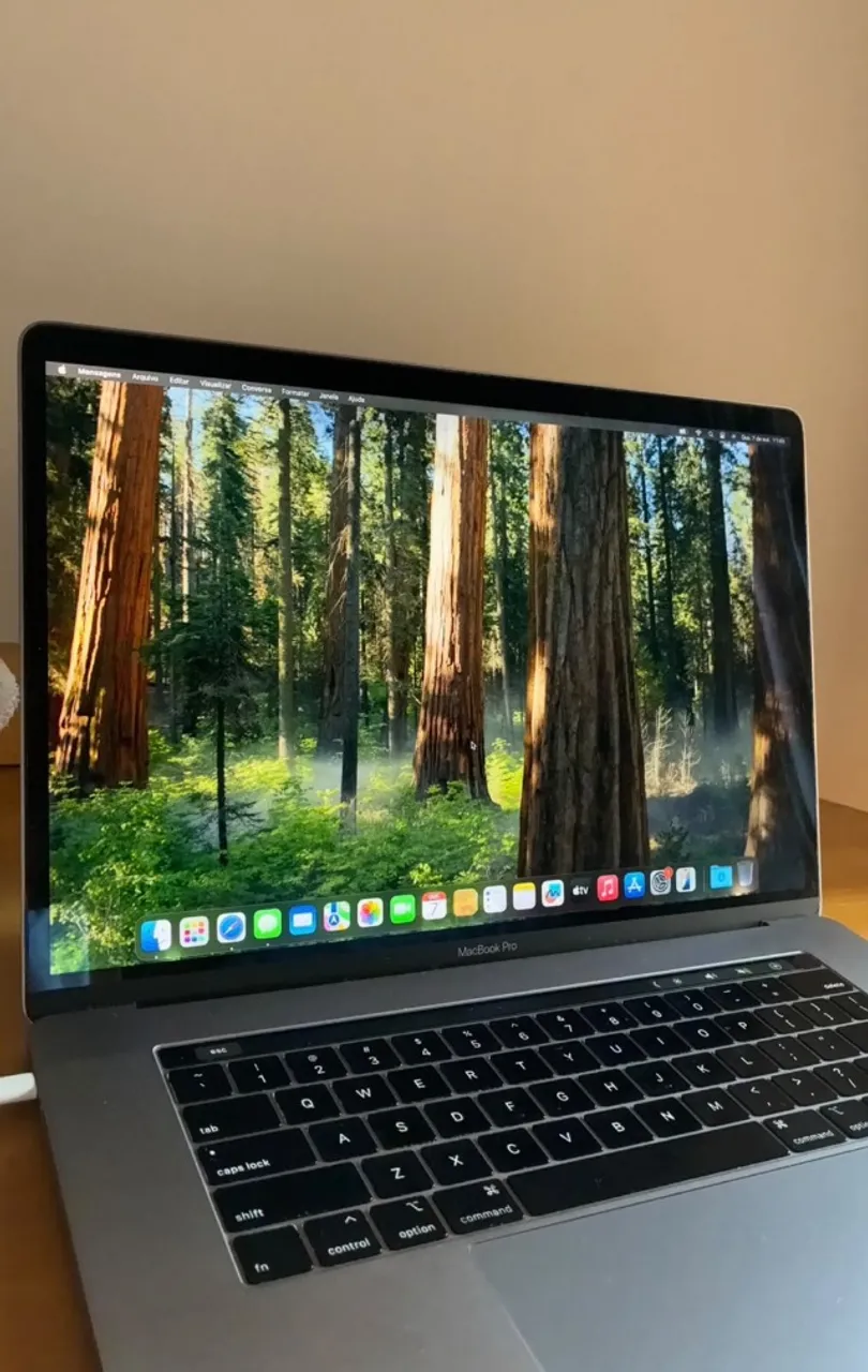 macbook pro 2018 16gb