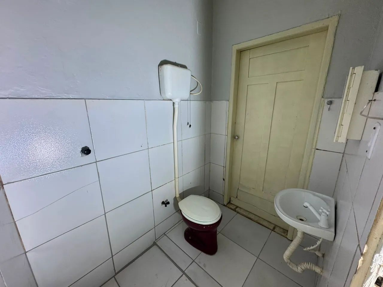 ALUGA-SE APTO POPULAR SEM GARAGEM - Foto 4
