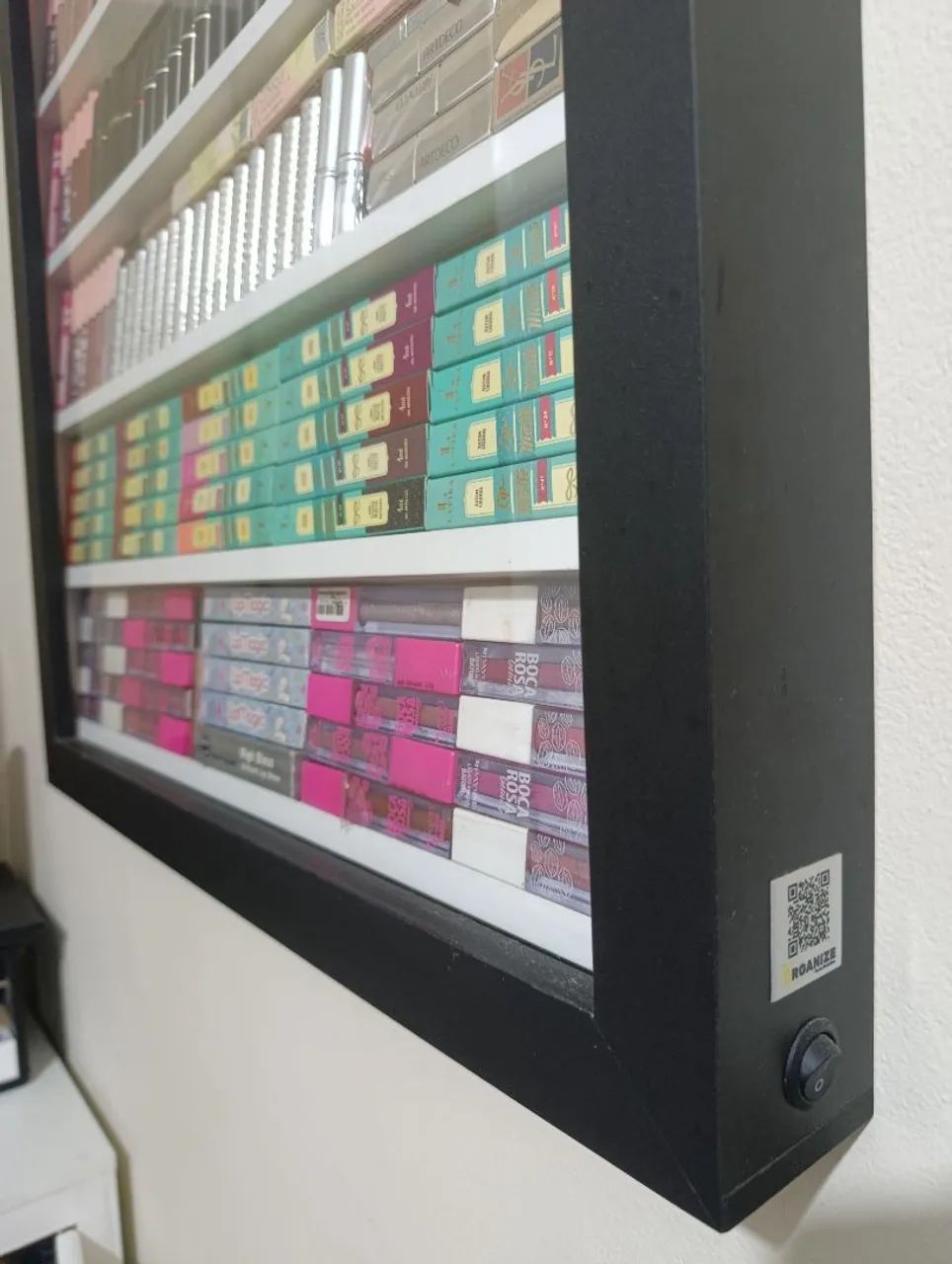 Painel com 160 batons - Foto 4