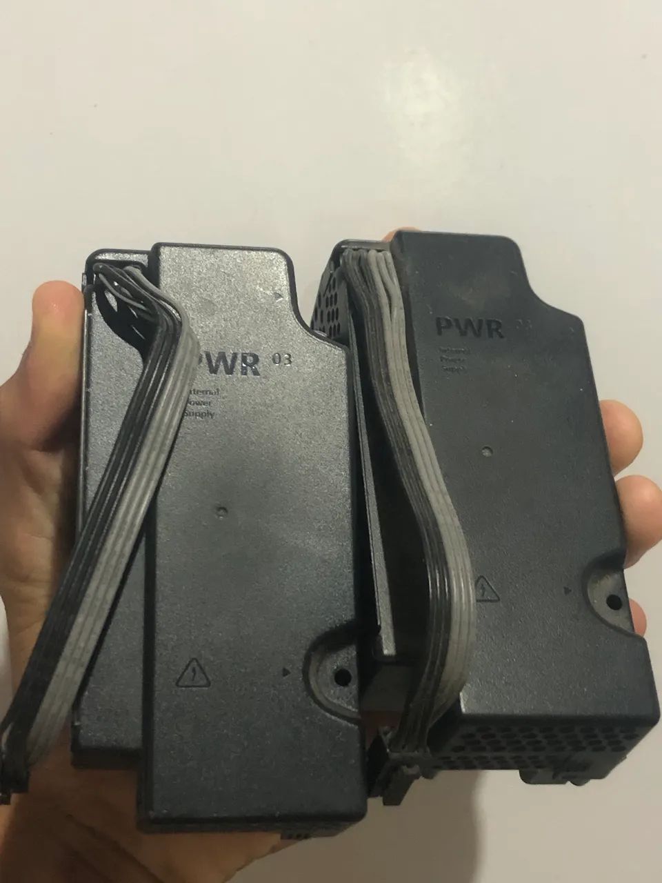  2 Fontes para Xbox ONE s  - Foto 4