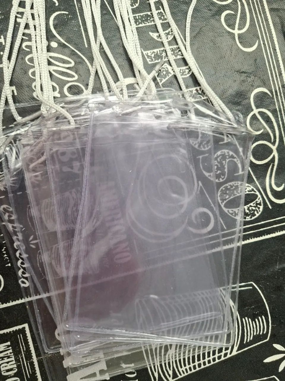 Porta Crachá Bolsa Plástica Pvc Transparente, 9 unidades vem com cordinha