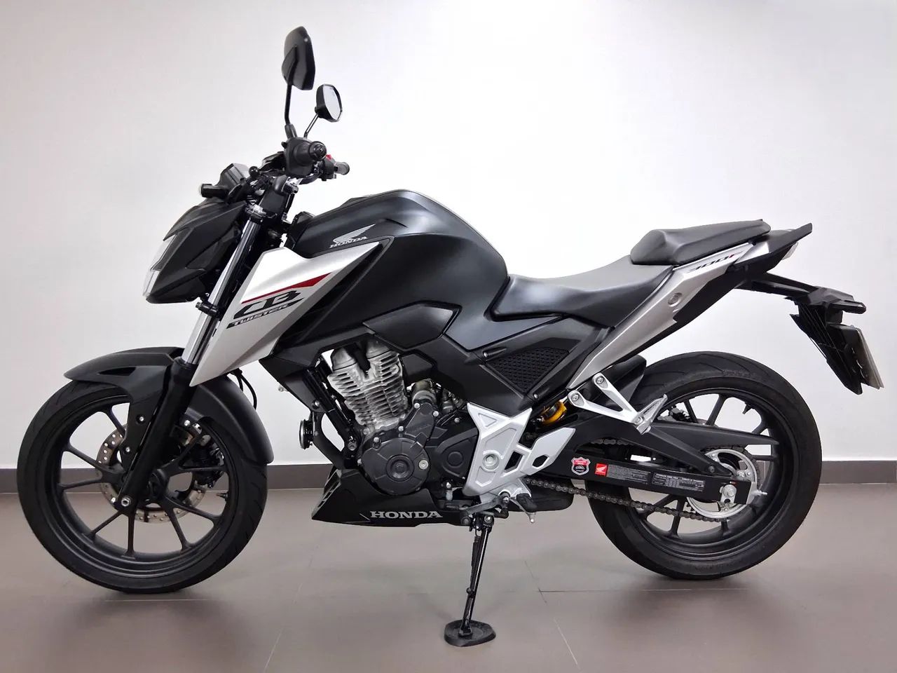 HONDA CB 3 - Foto 2