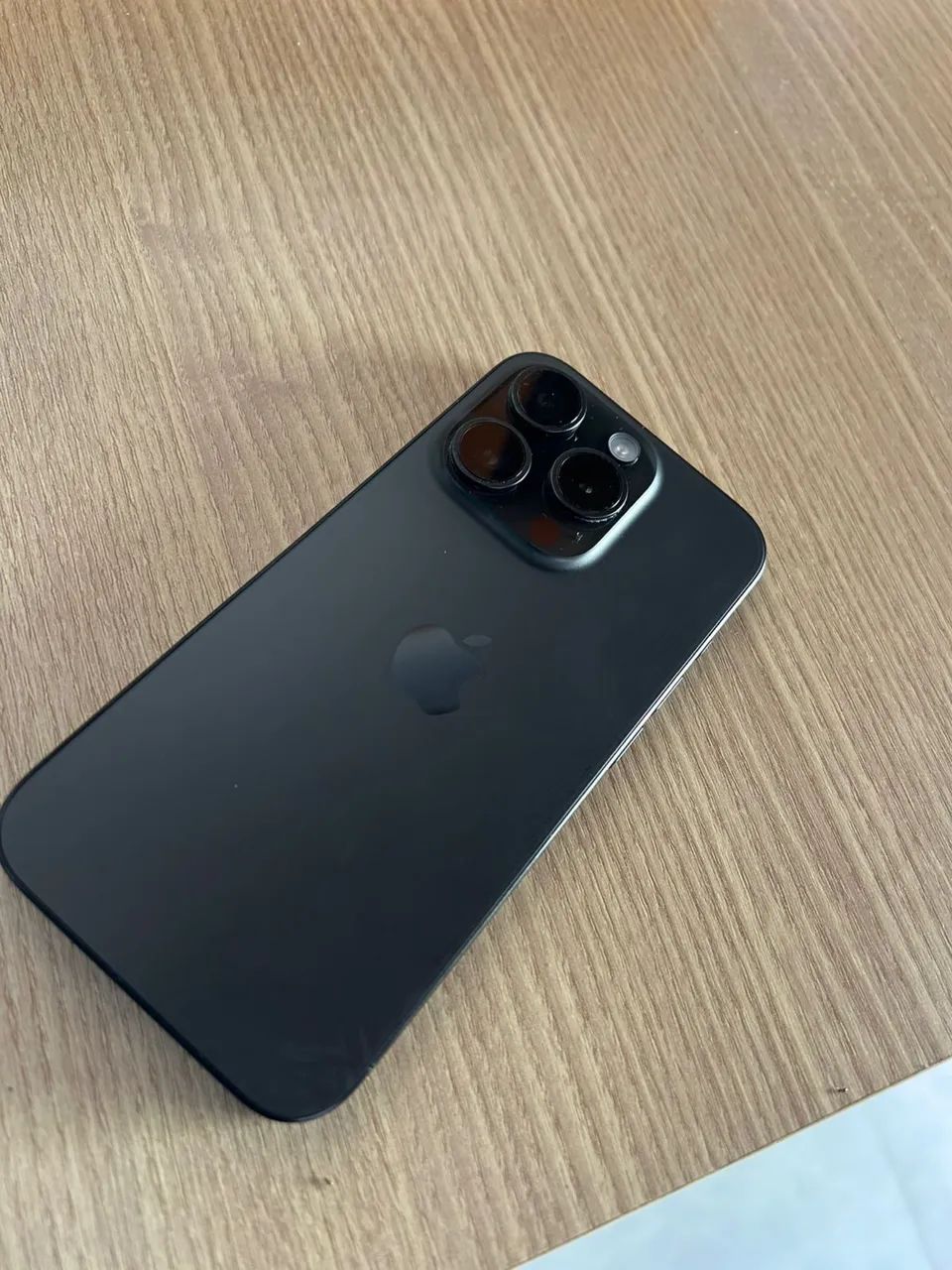 iPhone 15 pro - 256gb - 86% de saúde - Celulares e Smartphones