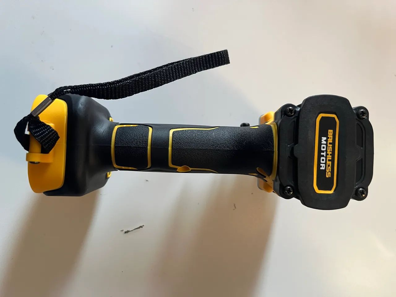 Chave de impacto dewalt - Foto 4