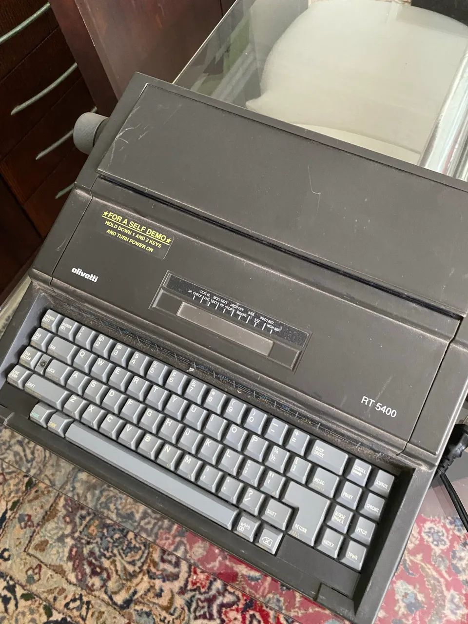 Máquina de escrever Olivetti