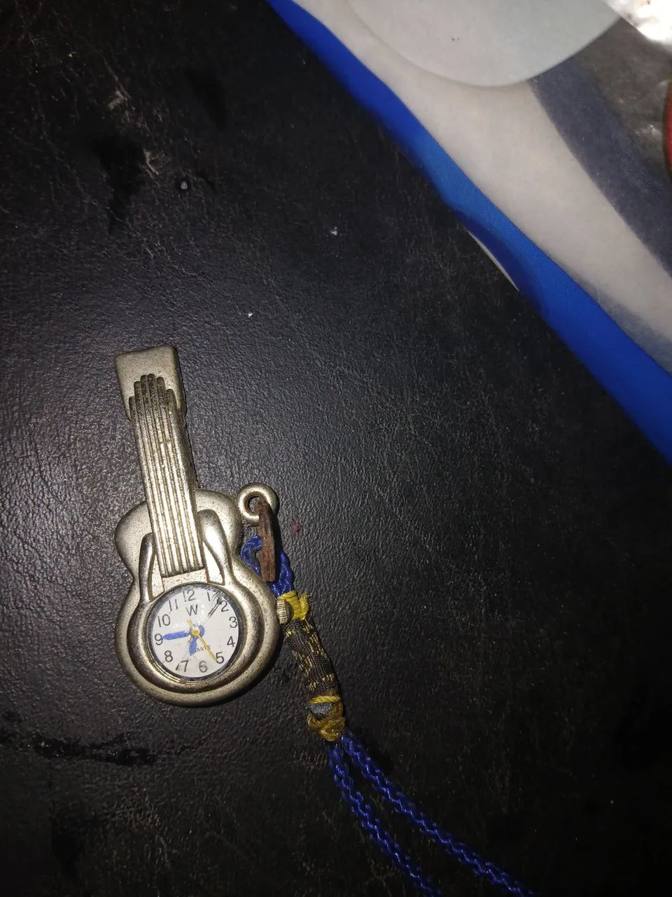 Vendo um chaveiro relogioantigo de violao - Foto 2