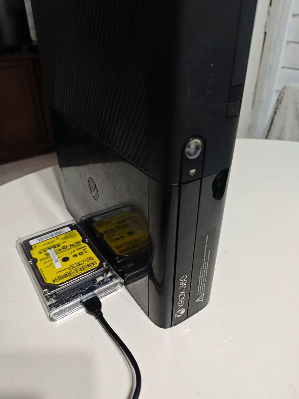 Xbox 360 super slim + HD com jogos