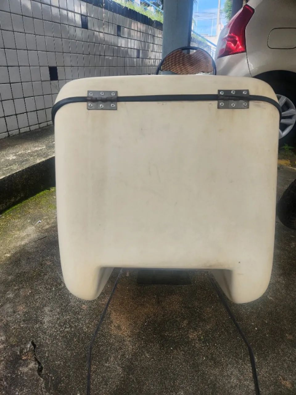 Vendo Baú de moto com suporte - Foto 3