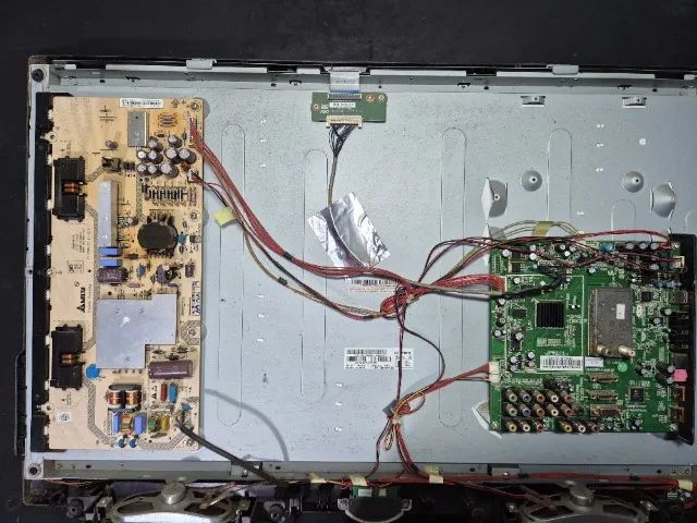 Placas da TV H-Buster HBTV32D03HD - Foto 6