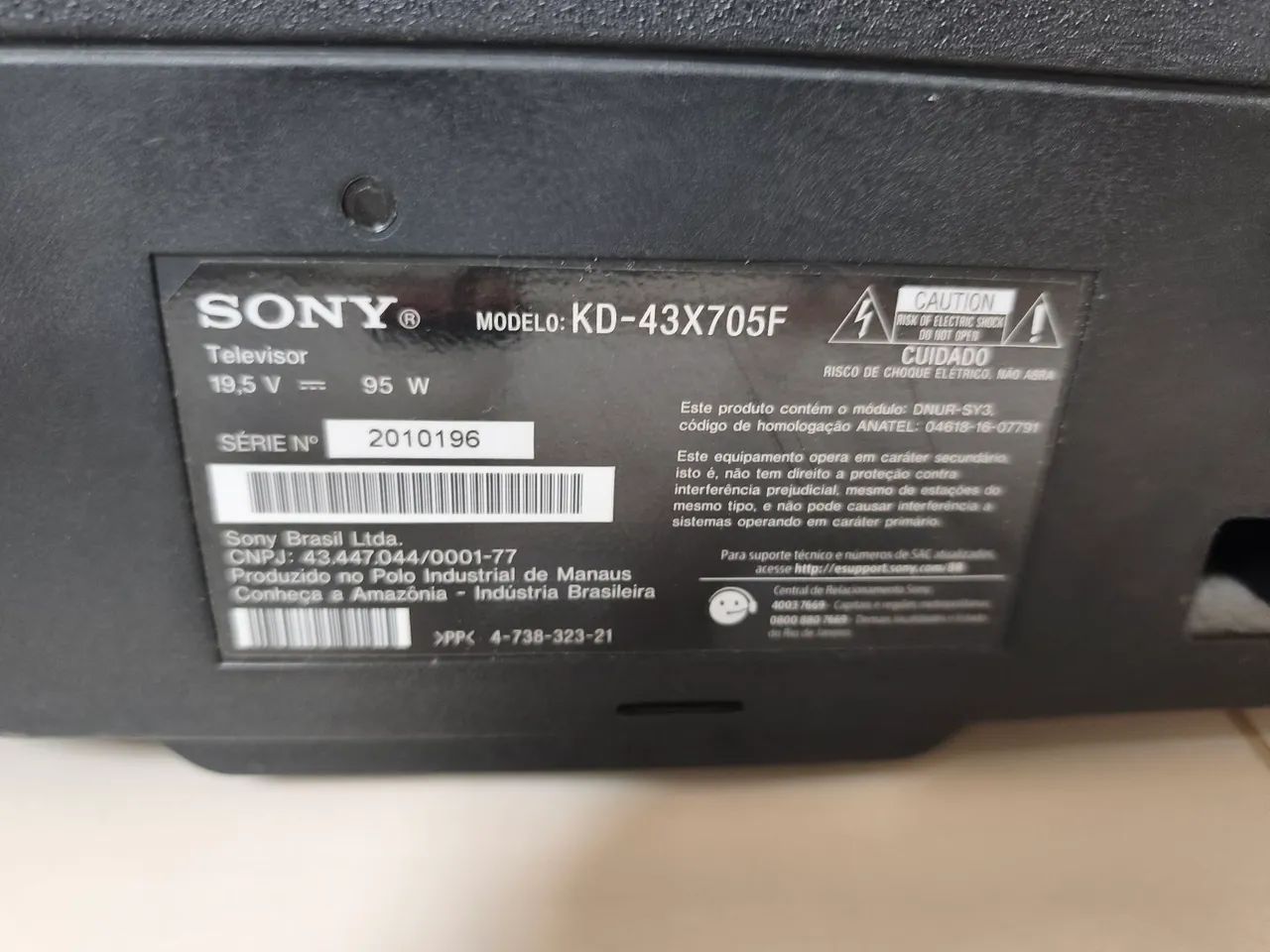 Vendo TV Sony 43" com defeito no Led .