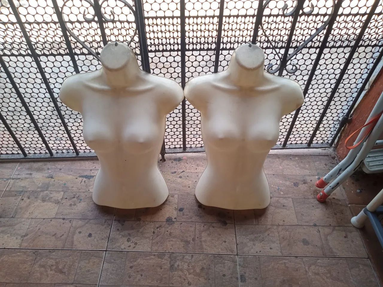 Vendo bustos de roupa