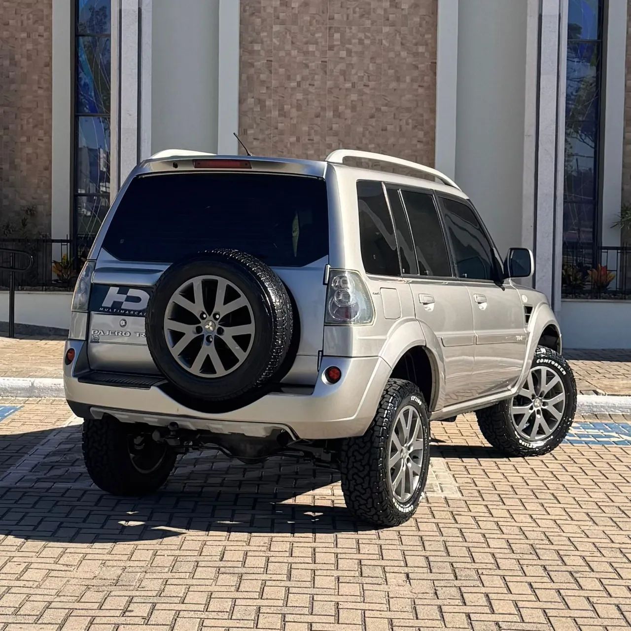 Mitsubishi Pajero TR4 2.0 Flex 16V 4X2 Aut. 2012 - Foto 4
