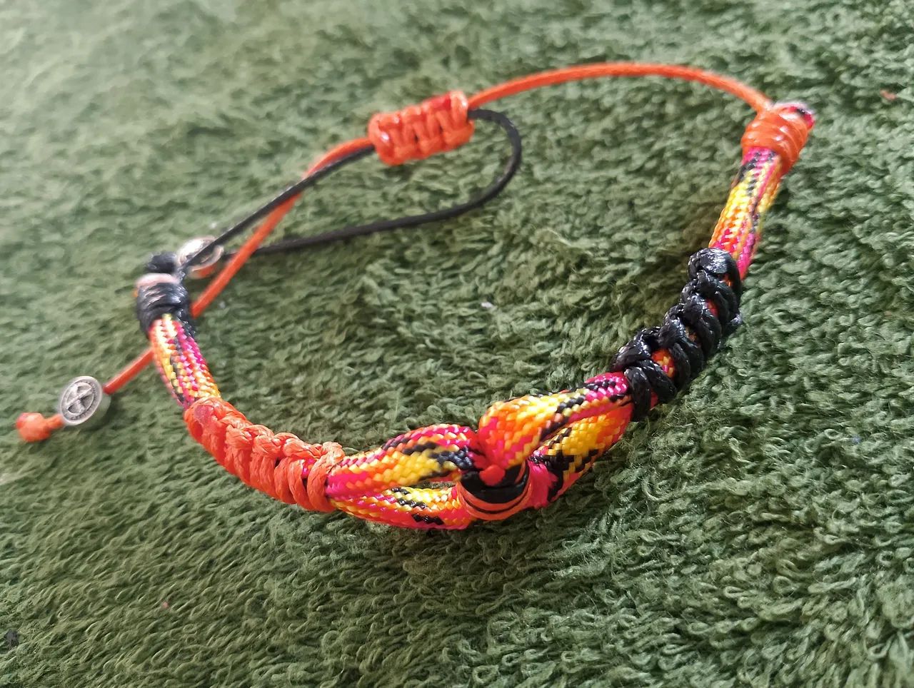 Pulseiras em Paracord  - Foto 2