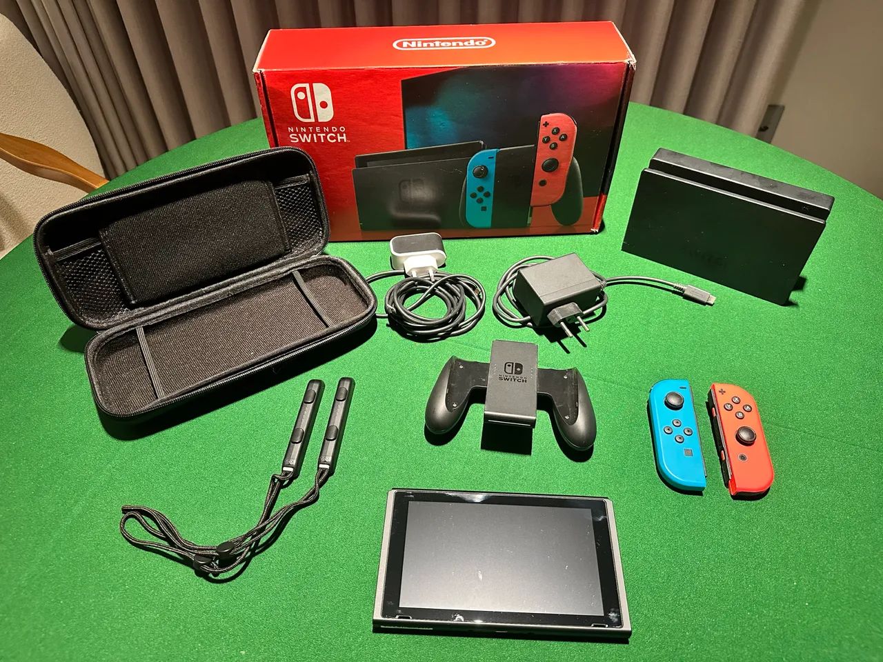 Nintendo Switch 一式 Nintendo Switch 32gb Standard 1x Joy com neon azul/vermelho