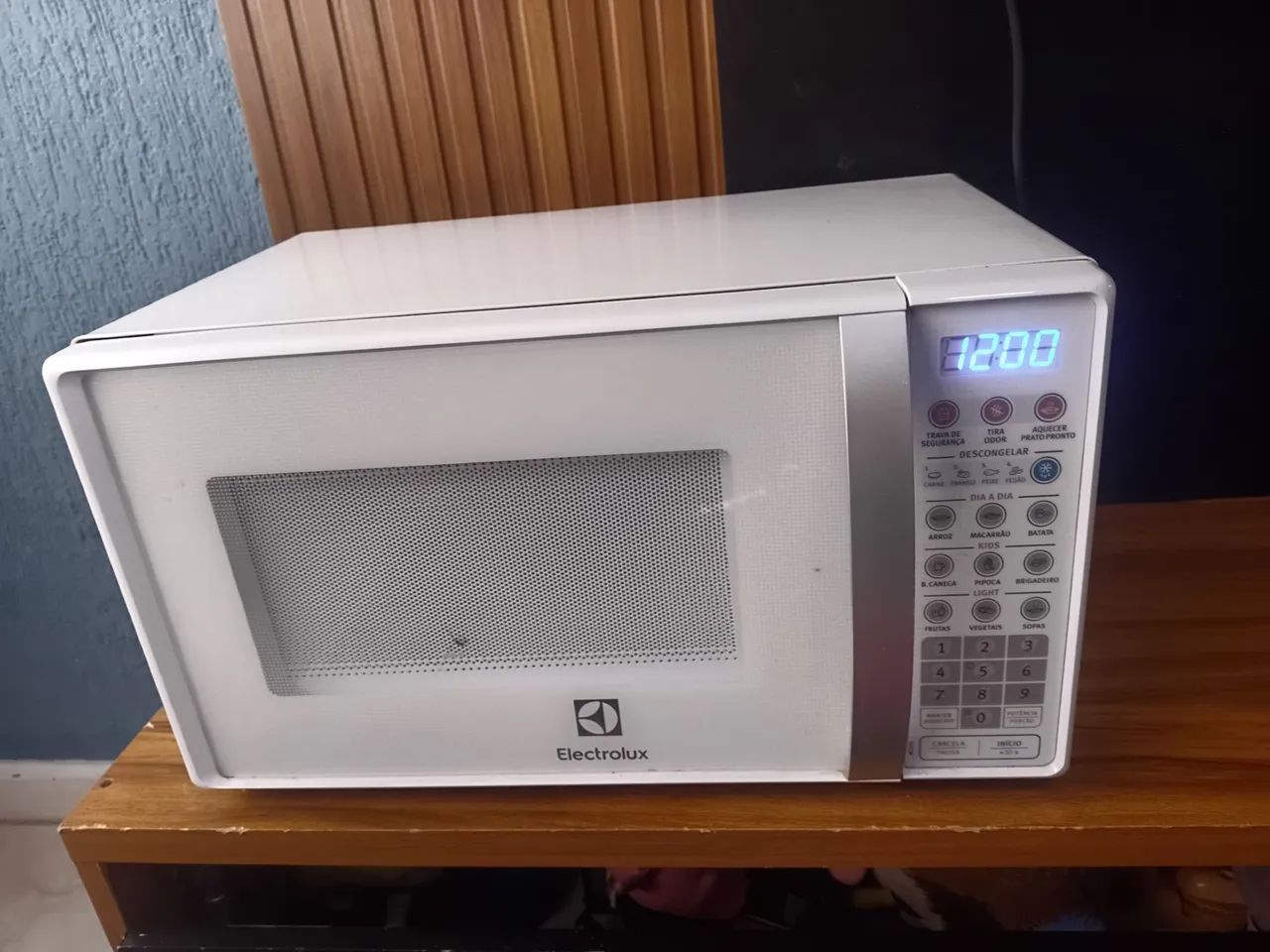 Microondas Eletrolux 25 litros  - Foto 3