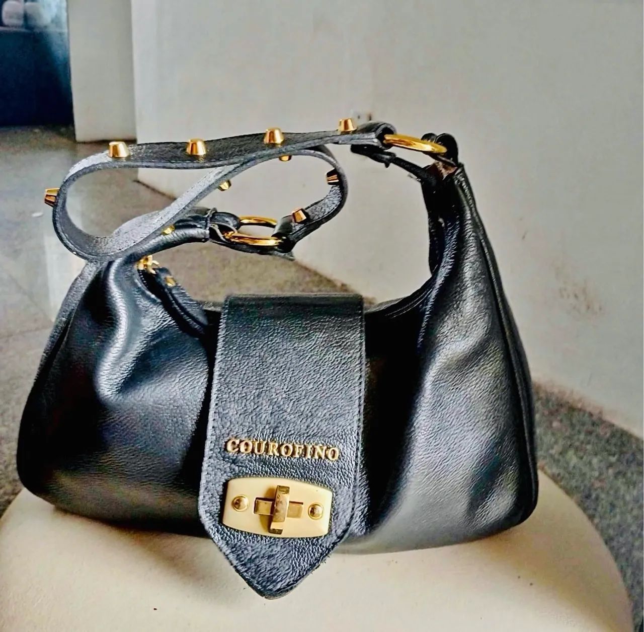 Bolsa couro fino 