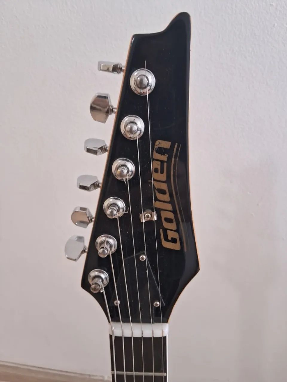 Guitarra Golden Preta Década 90 (n Envio,apenas Retirada) (Usado) - Foto 2