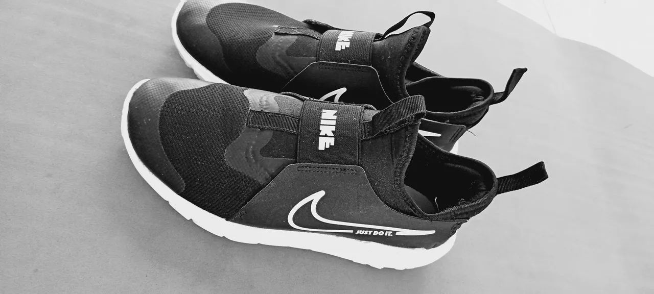 Vendo um tênis nike original, Ótimo pra correr.  - Foto 2