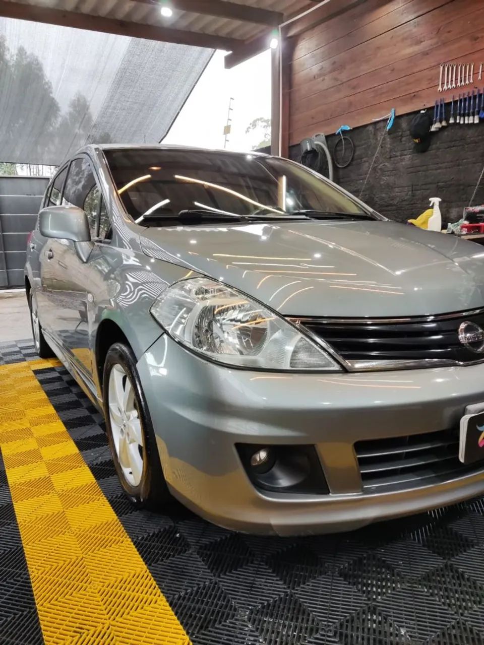 Nissan Tiida TIIDA SL 1.8/1.8 Flex 16V Mec. 2013
