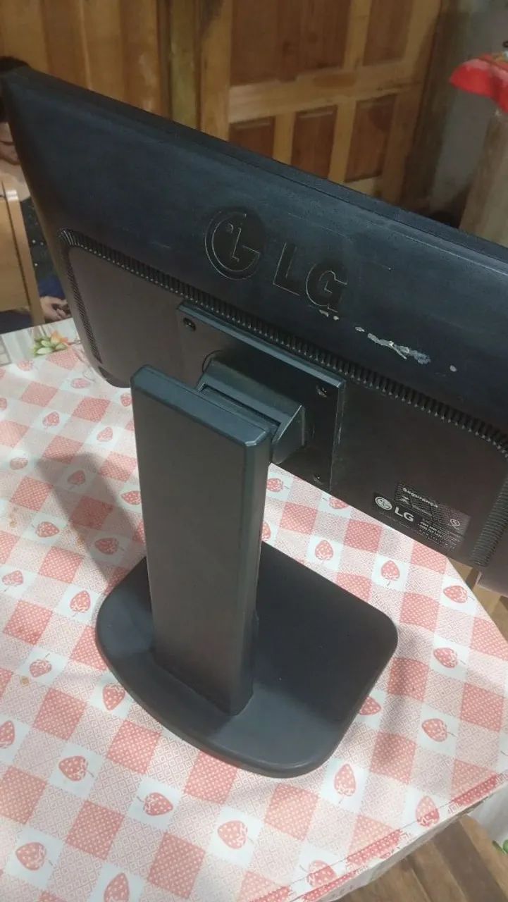 `Monitor LG Flatron 20M35PO 19,5" - Para peças / conserto` - Foto 5
