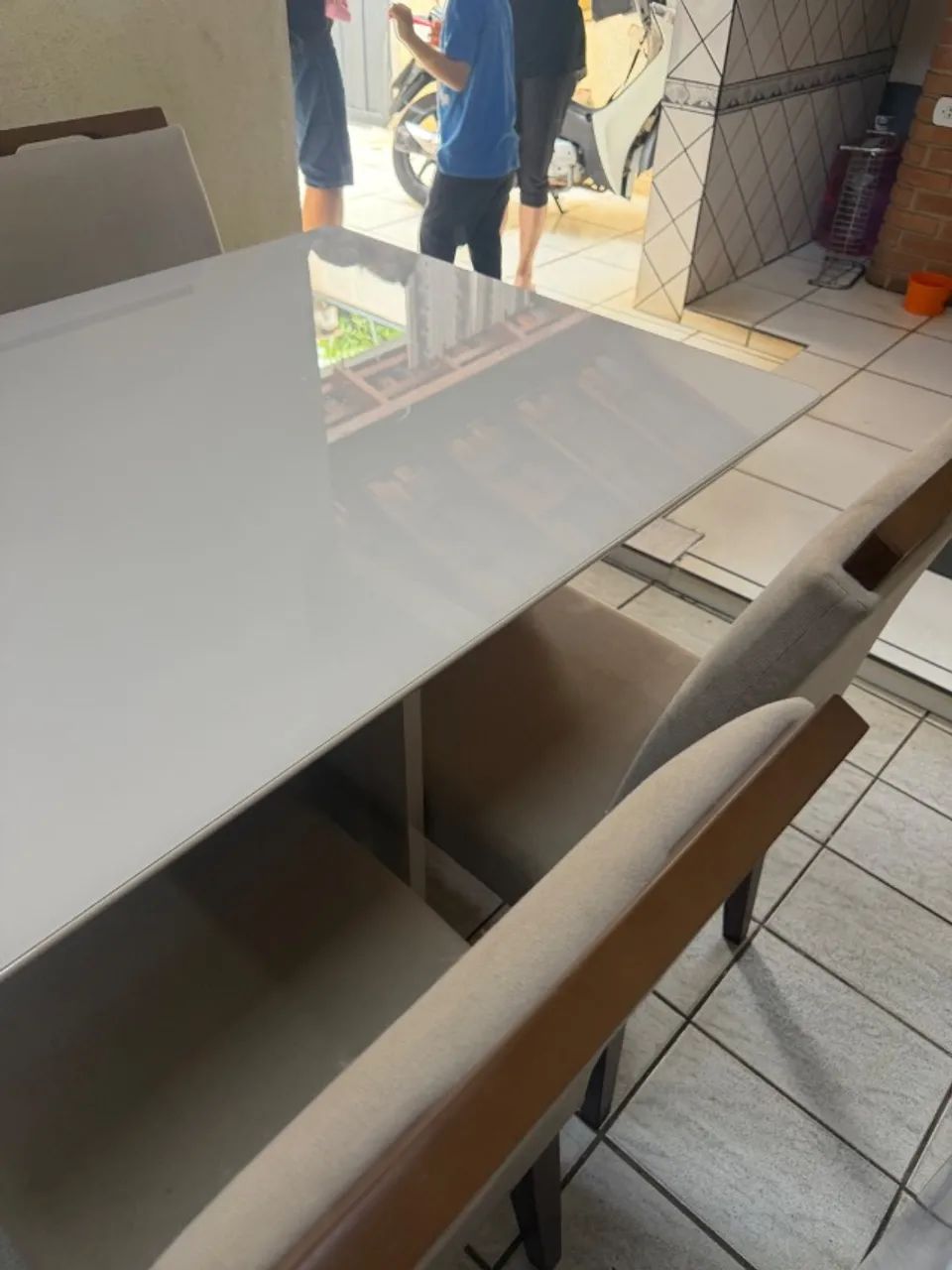 Mesa de jantar com 4 cadeiras - Foto 2
