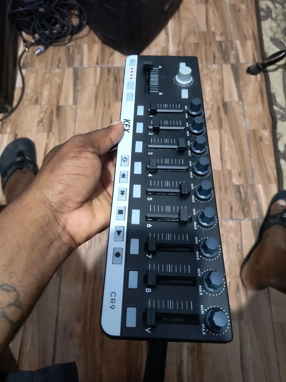 Controlador kfx CR9 - Instrumentos musicais - Paripe, Salvador