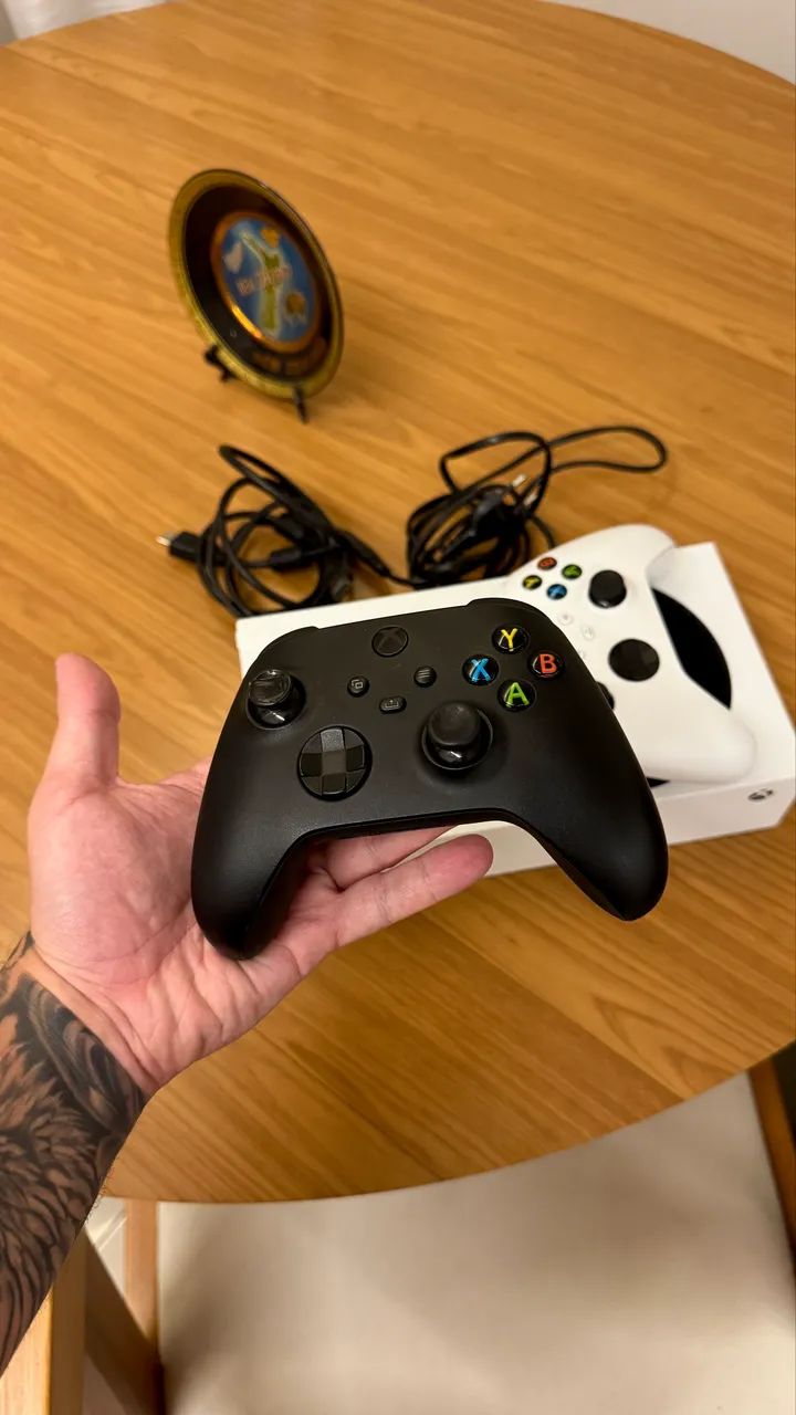 Xbox Series S com 2 Controles - Foto 2