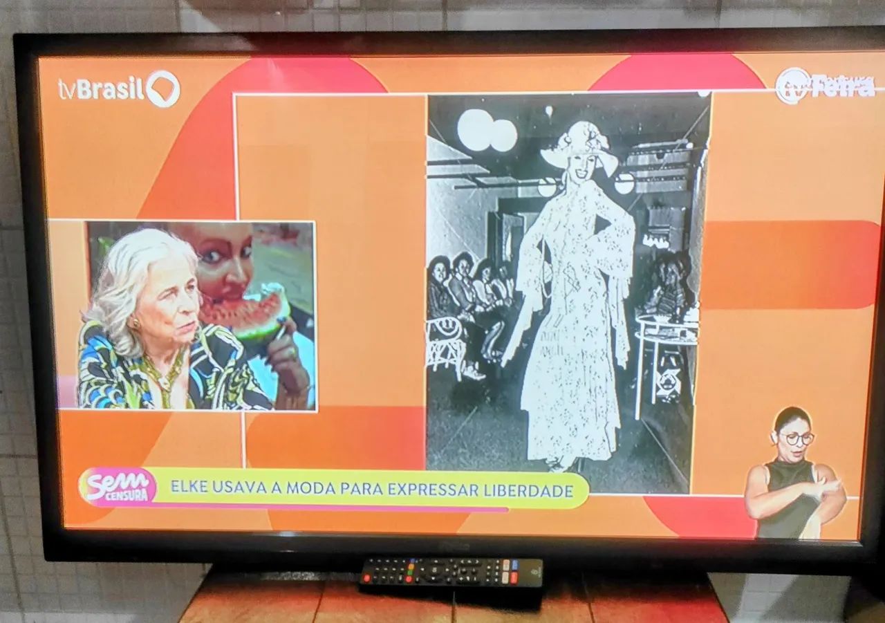 TV Philco 43 polegadas 