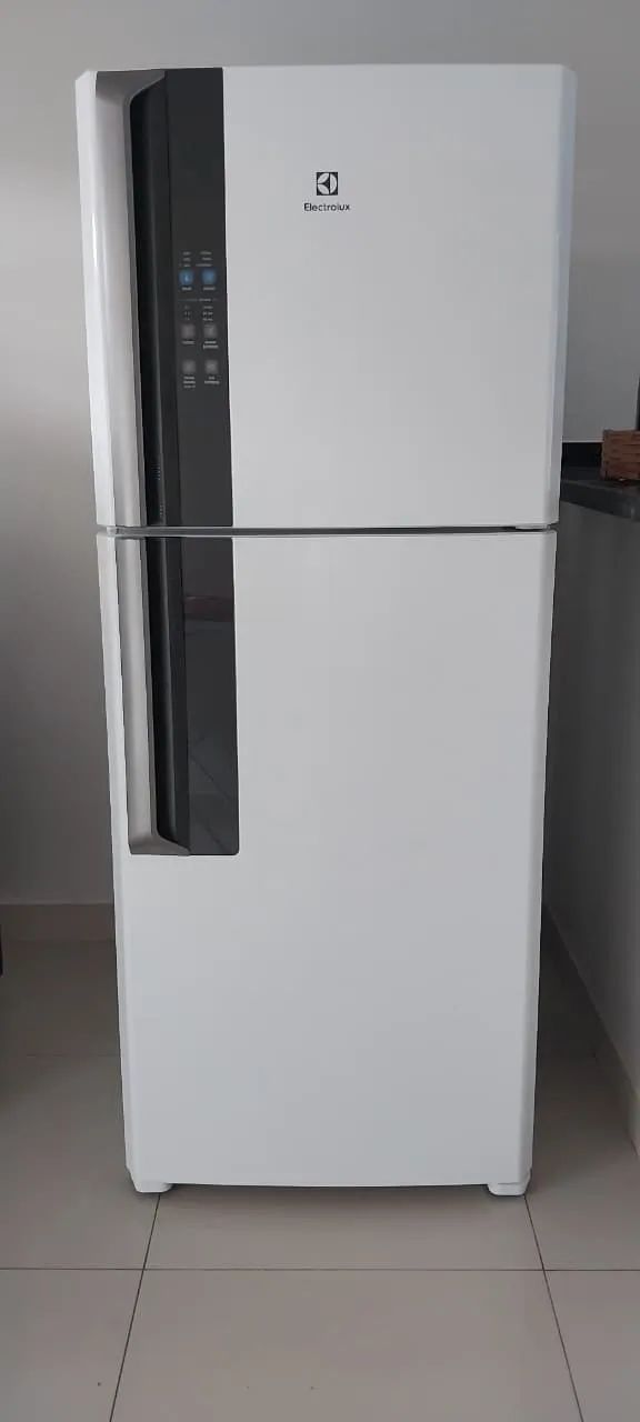 ? GELADEIRA ELECTROLUX DUPLEX SEMINOVA ? R$ 4.600 ?