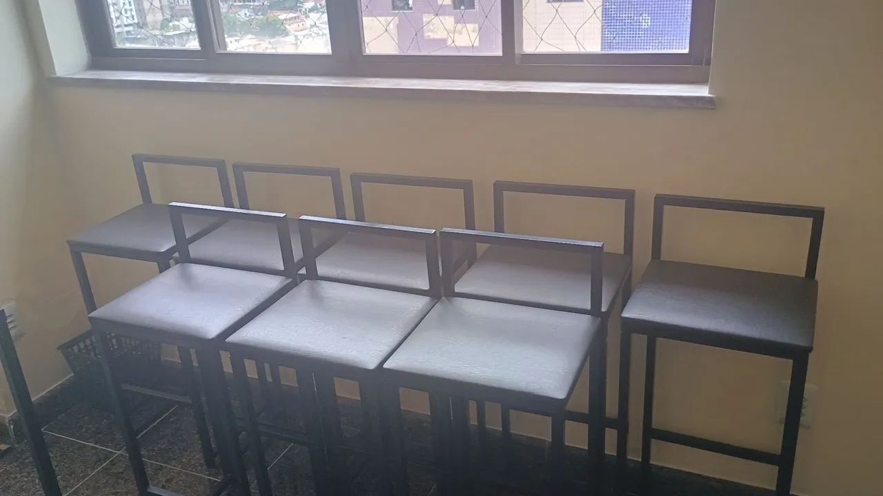 Banquetas de ferro ( unidade)