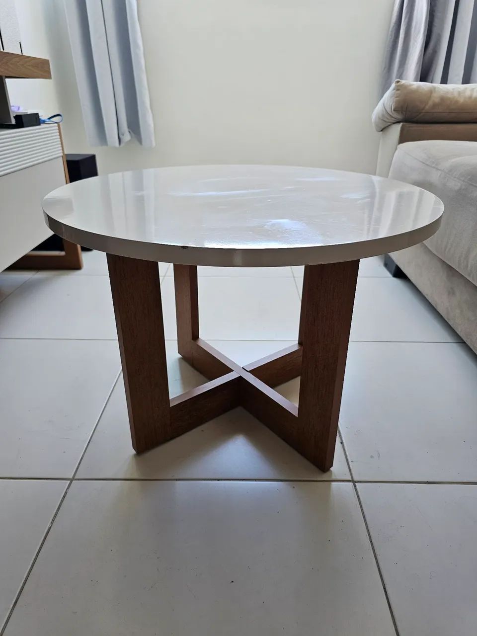 Mesa de centro off white - Foto 2