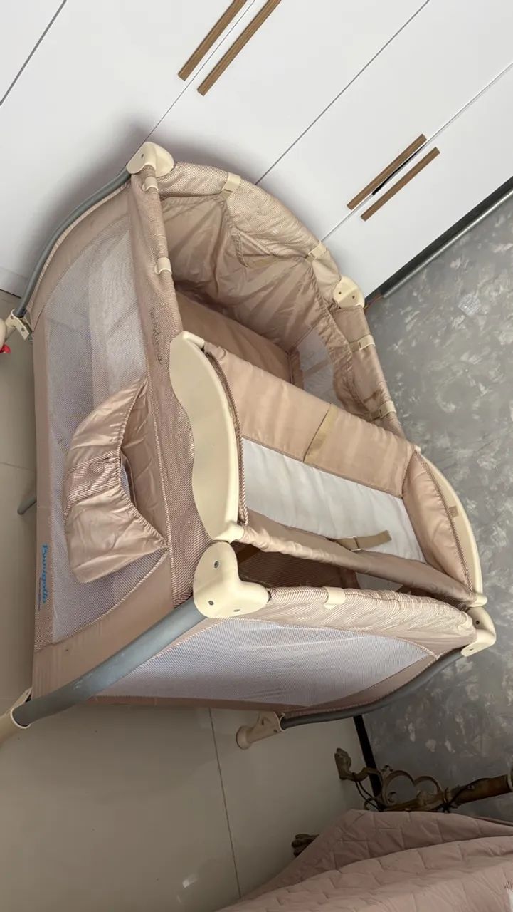 Berço com 2 alturas com colchão 