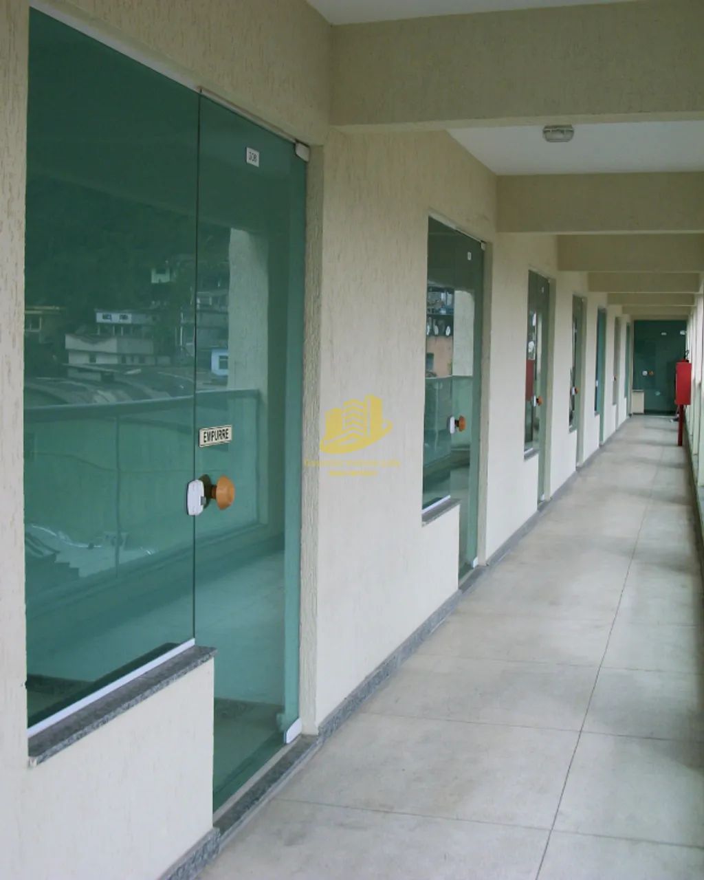 ALUGA - SALA COMERCIAL NO CENTRO DE MANGARATIBA - Foto 3