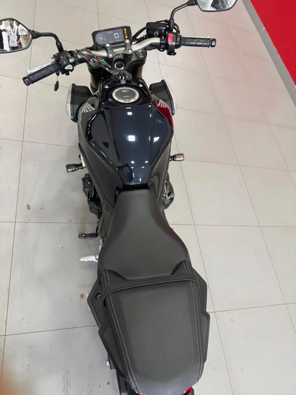 CB650R - Foto 2