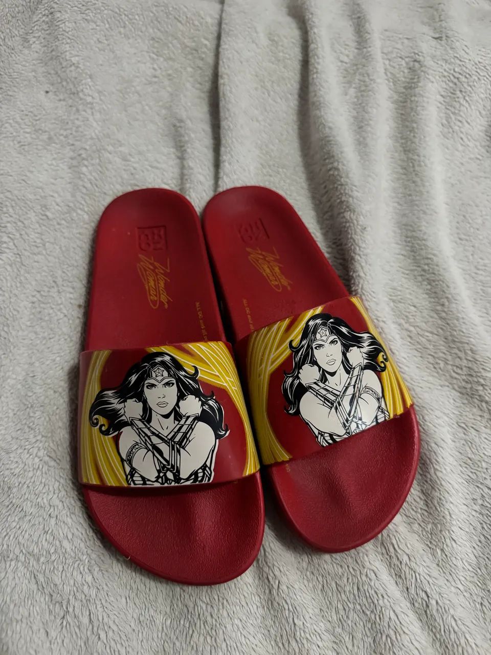 chinelo mulher maravilha 36